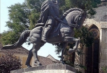Statuia Ecvestra Si Basorelieful Lui Mihai Viteazul Din Alba Iulia